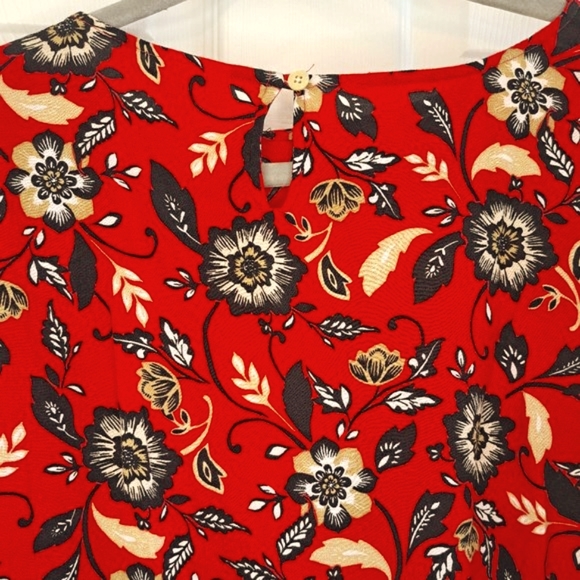 J. Jill Red and Black Floral 3/4 Sleeve Lightweight Blouse Keyhole Size Medium - Picture 4 of 7